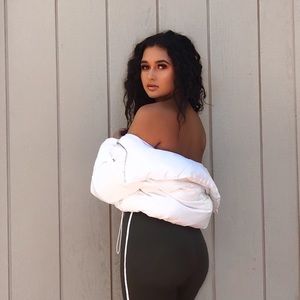 Meet your Posher, Nayely